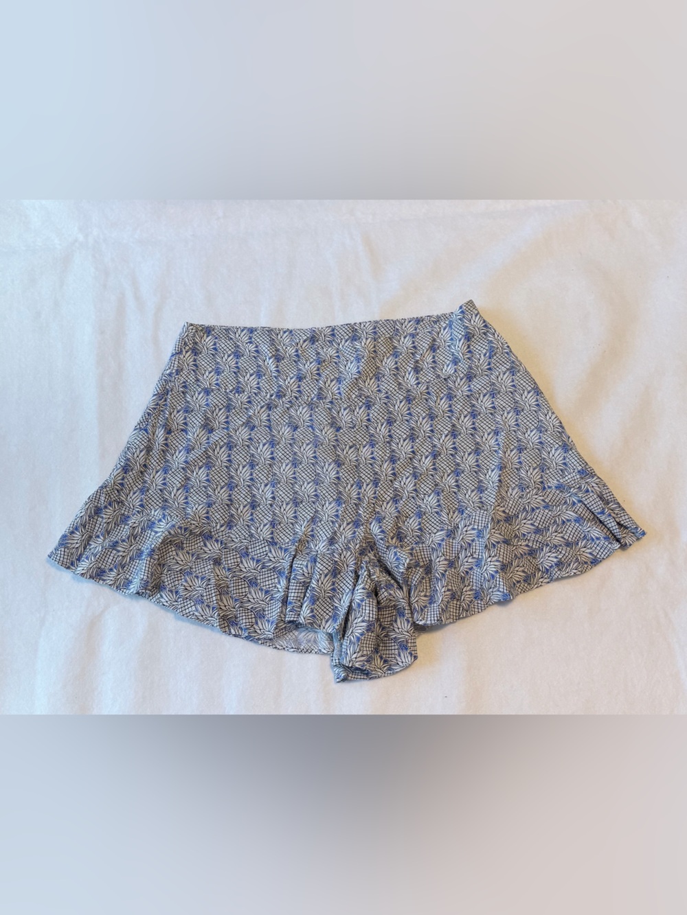 Maeve Blue, White & Black Pineapple-Print Skort - Picture 2 of 4
